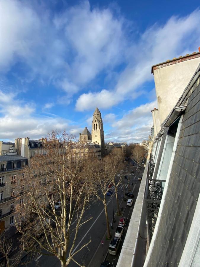 The Eiffel Tower Room Париж Екстериор снимка