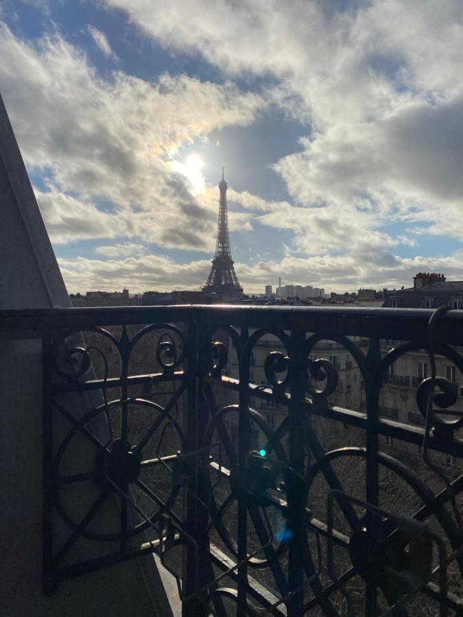 The Eiffel Tower Room Париж Екстериор снимка
