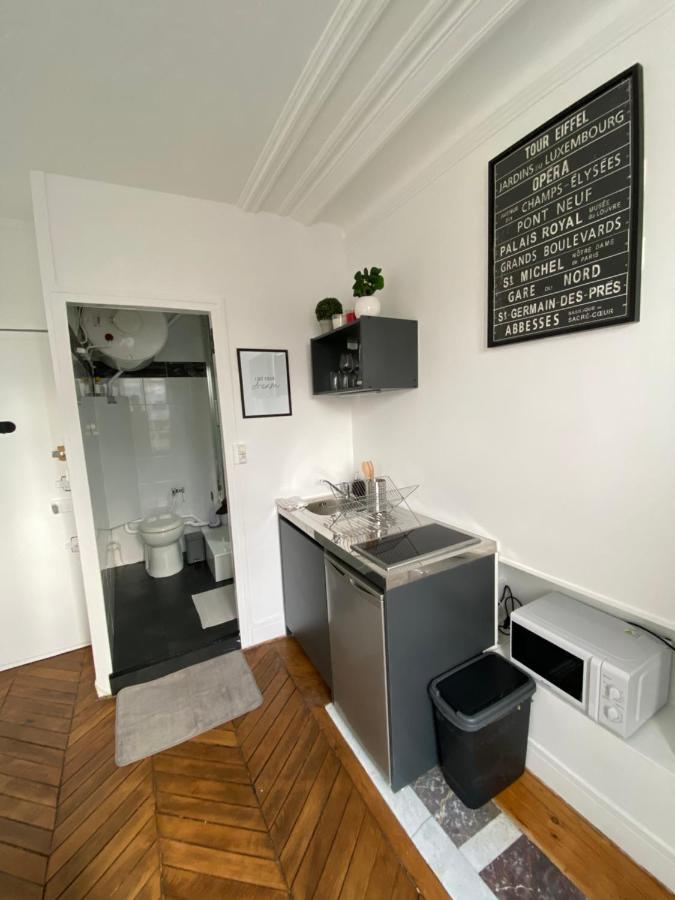 The Eiffel Tower Room Париж Екстериор снимка