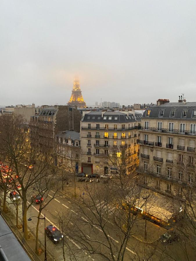 The Eiffel Tower Room Париж Екстериор снимка